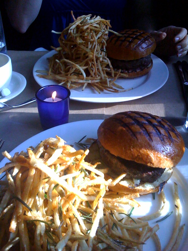 Best Burgers NYC: The Spotted Pig