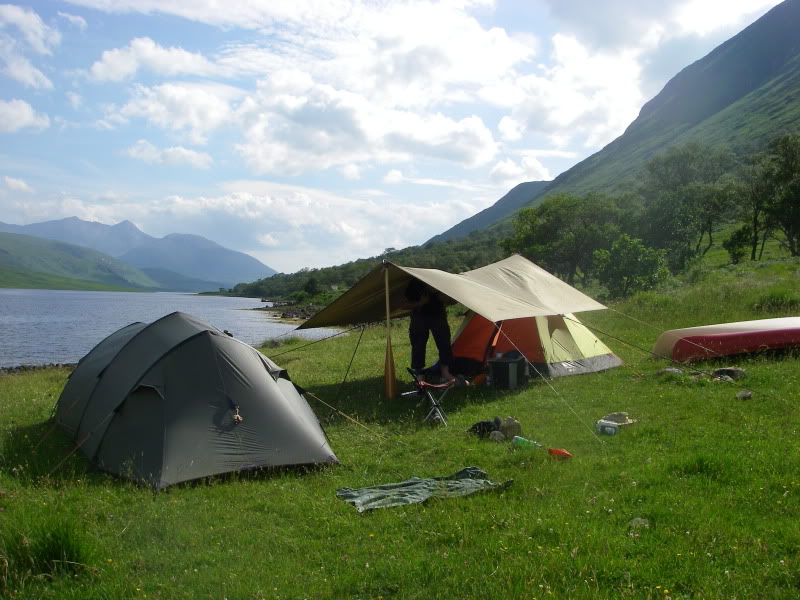 The Gear Guide: 4 Simple Steps to Setting Up Camp