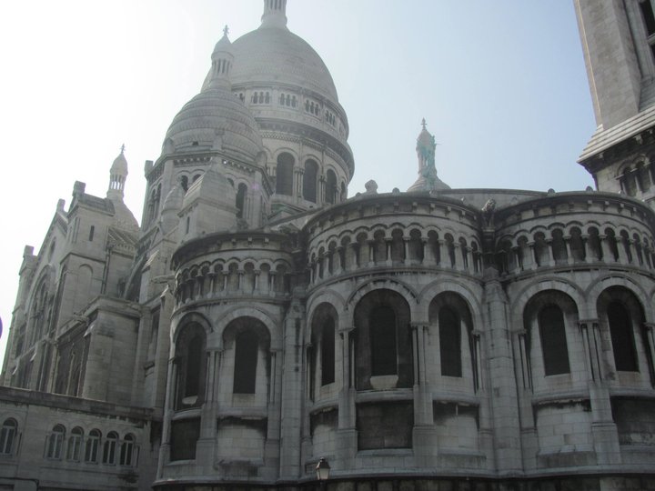 Paris’ Hilltop Haven: Montmartre