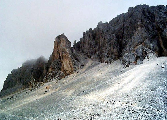 The LG Travel News Roundup: An Alpine Twist to the Austrian Property Market