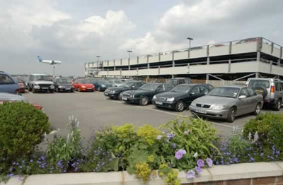 Get to the Airport for Less – How to Find Cheap Airport Parking
